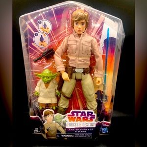 Luke Skywalker and Yoda Forces of Destiny MIP